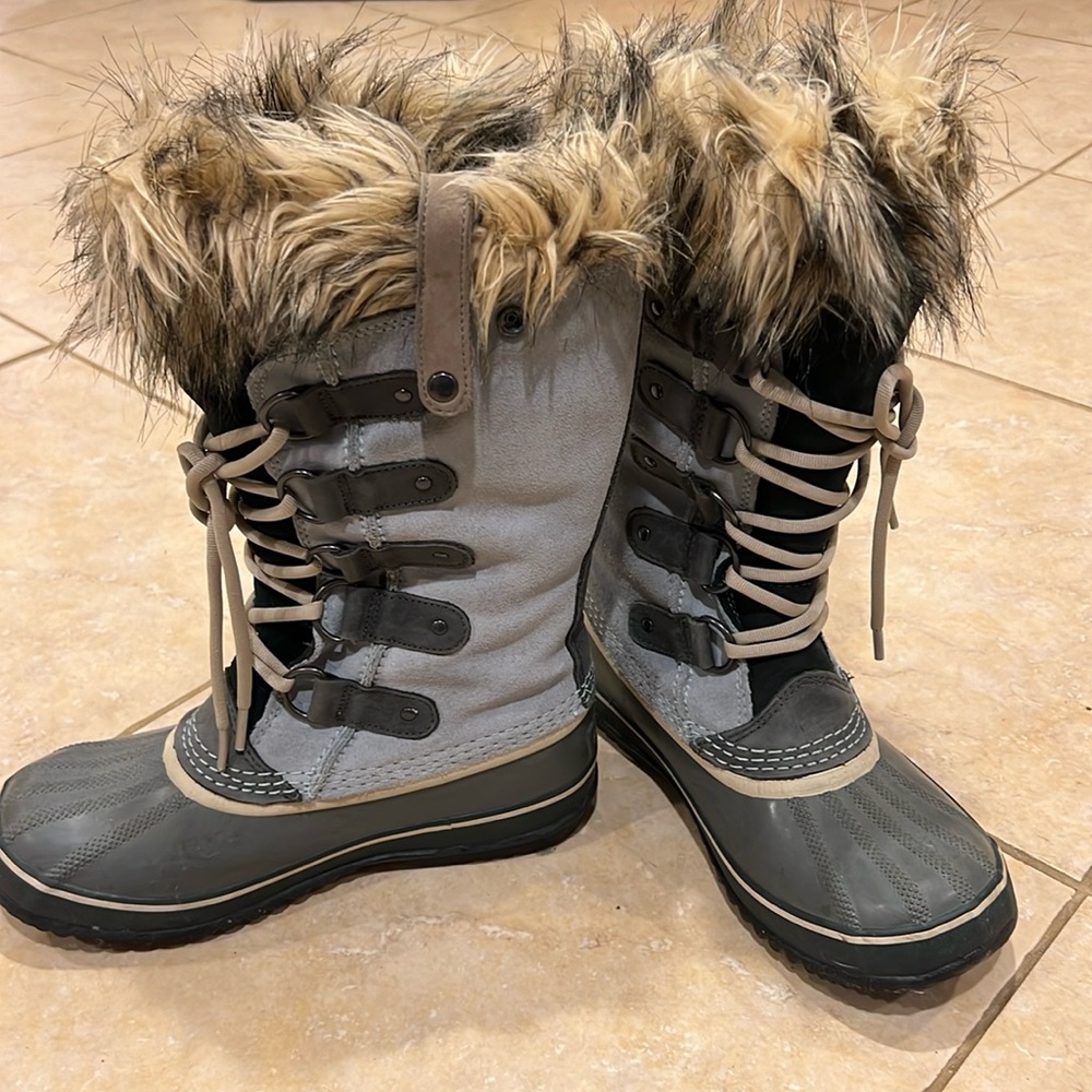 Sorel Joan of Arctic boots grey/lt blue sz 7